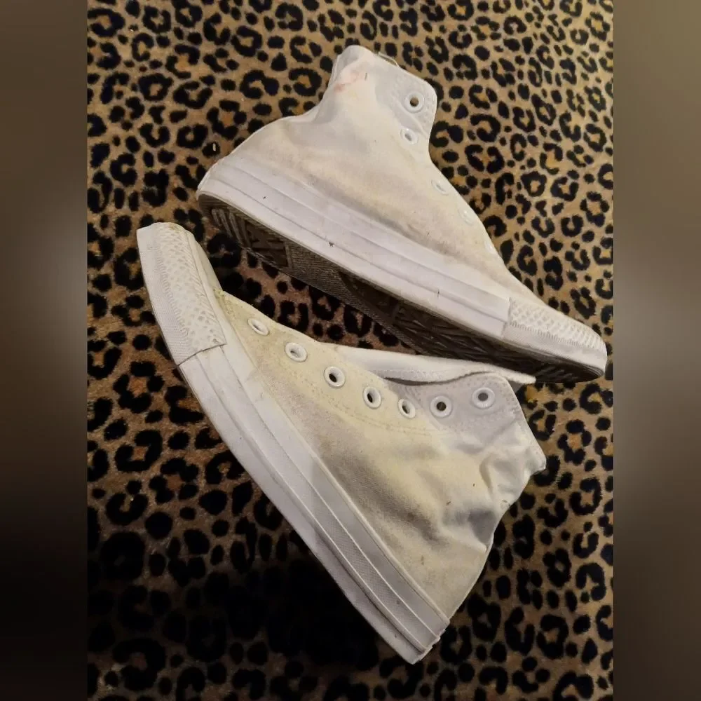 Converse All Star Hi Top Sneakers Mens Size 5 Womens Size 7